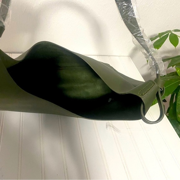 Neiman Marcus Olive Avocado Green Tote Shoulder Bag NWOT - Picture 3 of 6
